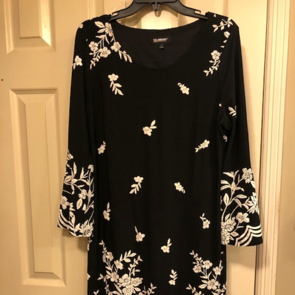 Black/white embroidered shift dress, size 14, Polyester/spandex, washable,